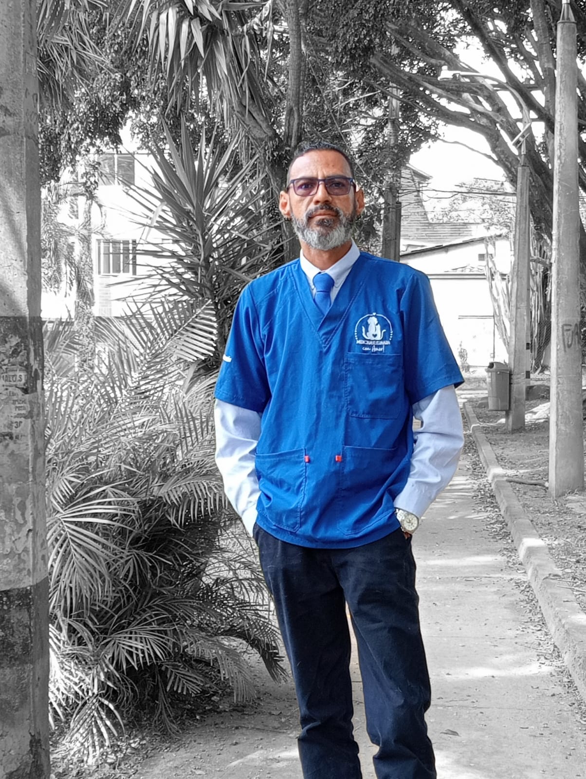 Dr. Juan Guillermo Mora P.